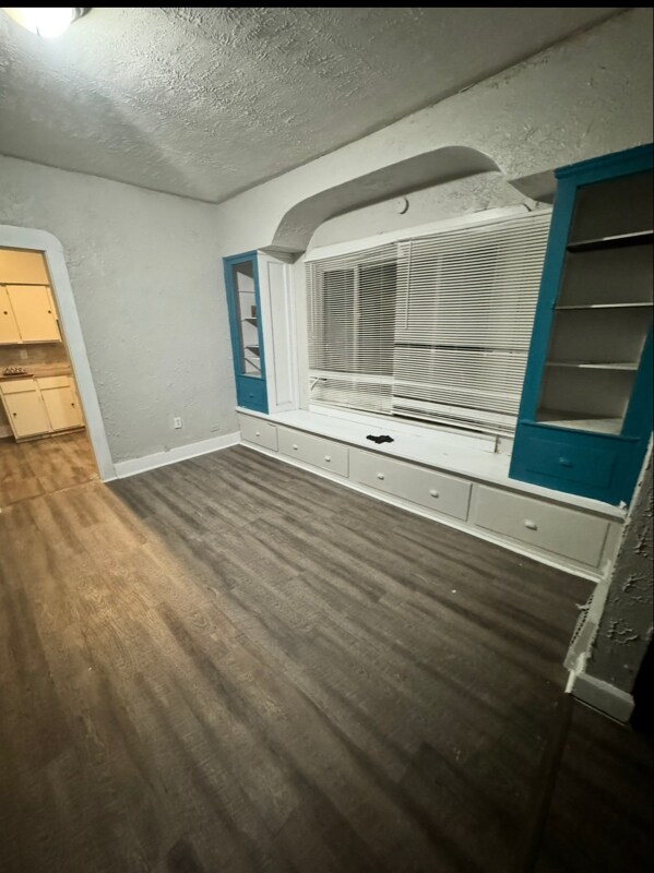 Photo - 11117 Prince Ave