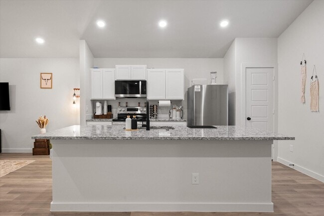 Photo - 2133 Langford Ave