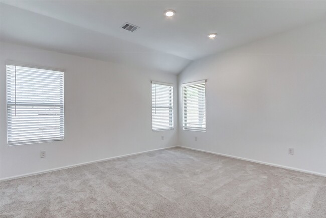 Building Photo - 1942 Foxtail Crk Ct