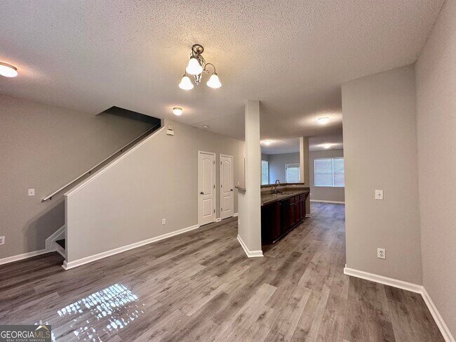 Photo - 2042 Bayrose Cir