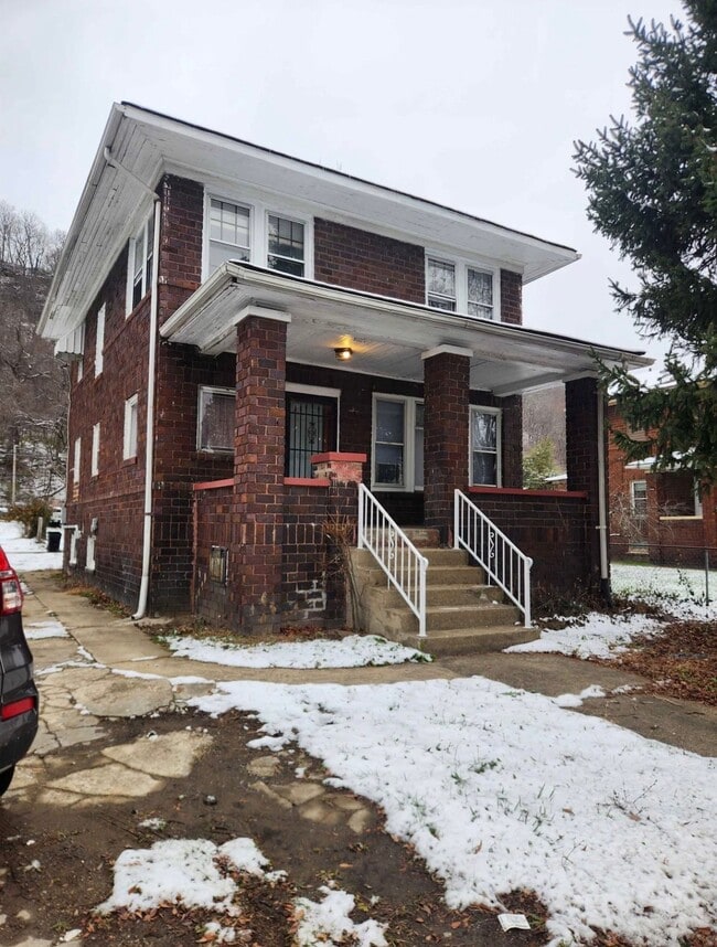Photo - 3117 Walnut St