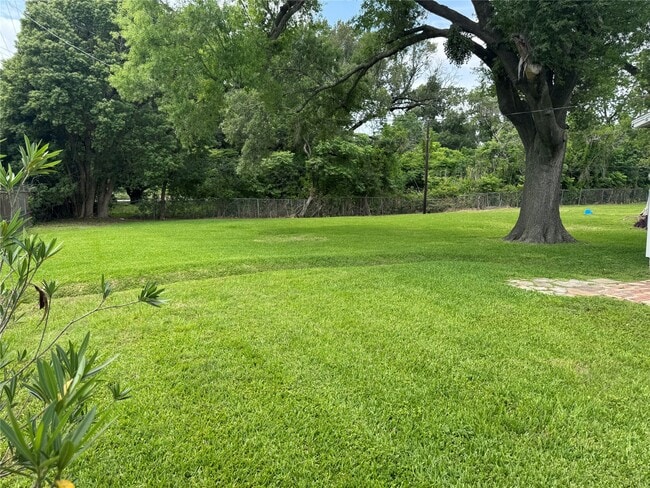 Photo - 413 Genoa Red Bluff Rd