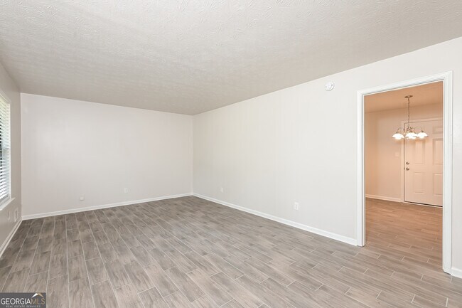 Photo - 174 Slicky Rock Ct