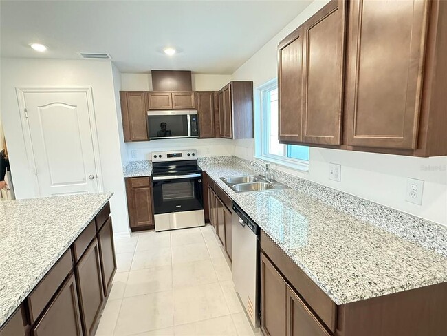 Photo - 8453 Monterey Pne Wy