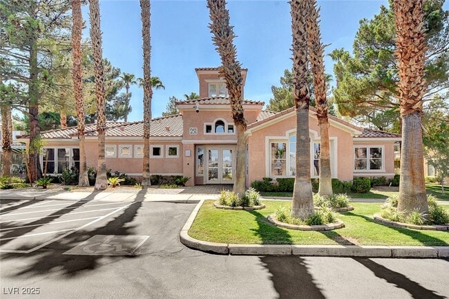 Building Photo - 251 S Green Valley Pkwy Unit 2411 Rental