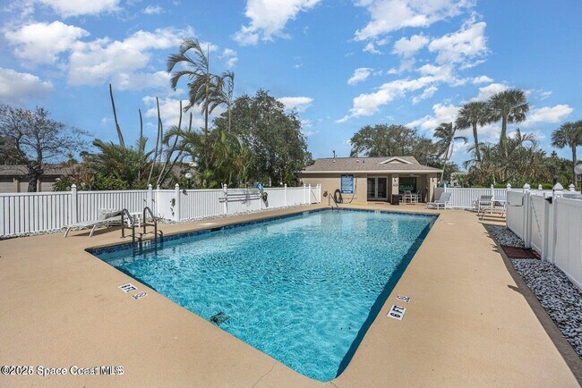 Photo - 201 International Dr