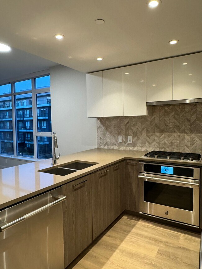 Photo - 8570 Rivergrass Dr