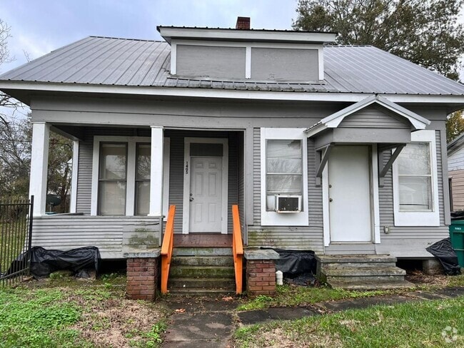 Building Photo - 1405 Main Ave Rental