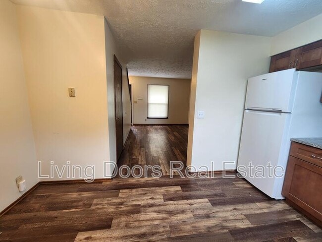 Photo - 1520 David Dr
