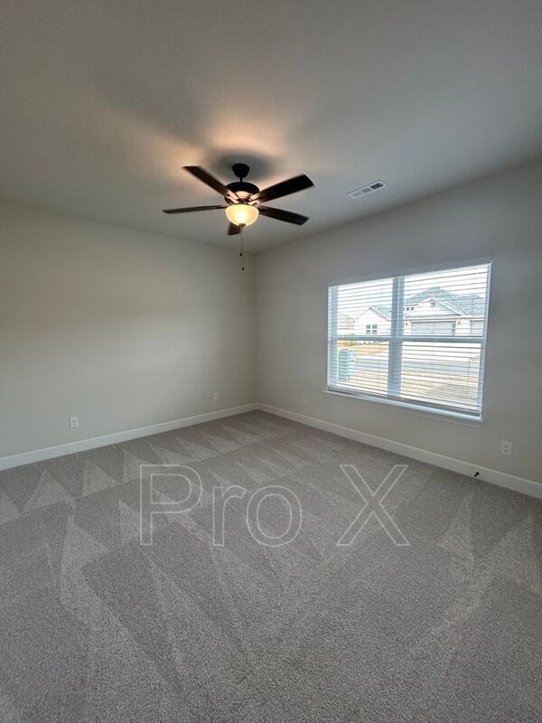 Photo - 2205 Salmon St