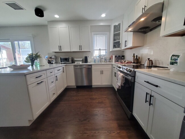 Photo - 42 Mariners Ln