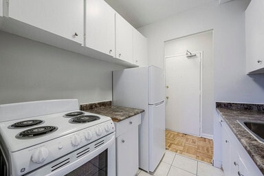 Photo - 40 Raglan Avenue