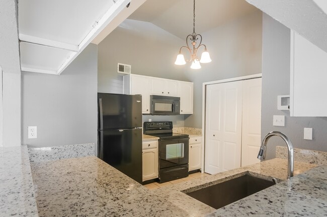 Photo - 1517 Windsor Dr