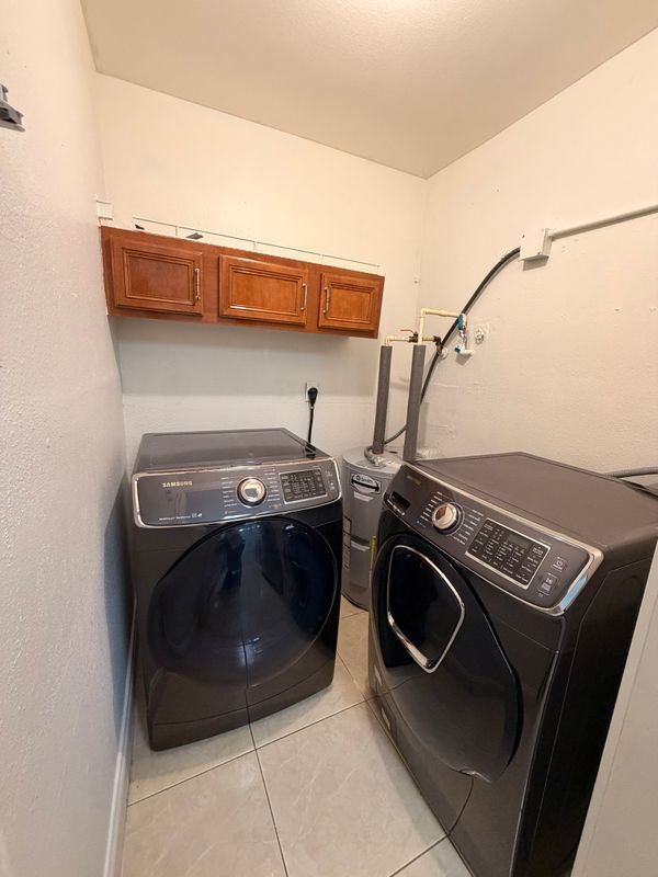 Photo - 3020 Parkway Blvd