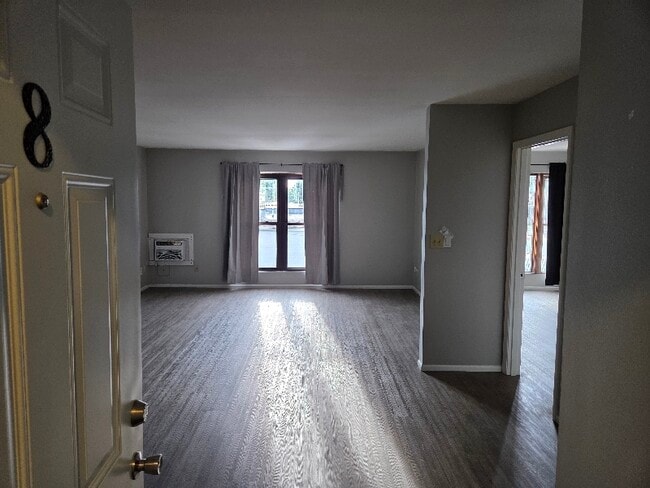 Building Photo - 1312 E Wilson Ave Rental