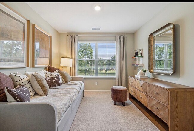 Photo - 3035 Kingsfield Rd