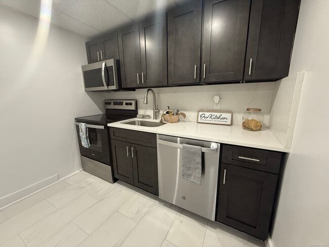 Building Photo - 156 Garfield Ave Unit 13 Rental