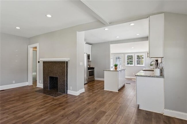 Photo - 1654 Westhaven Dr SW