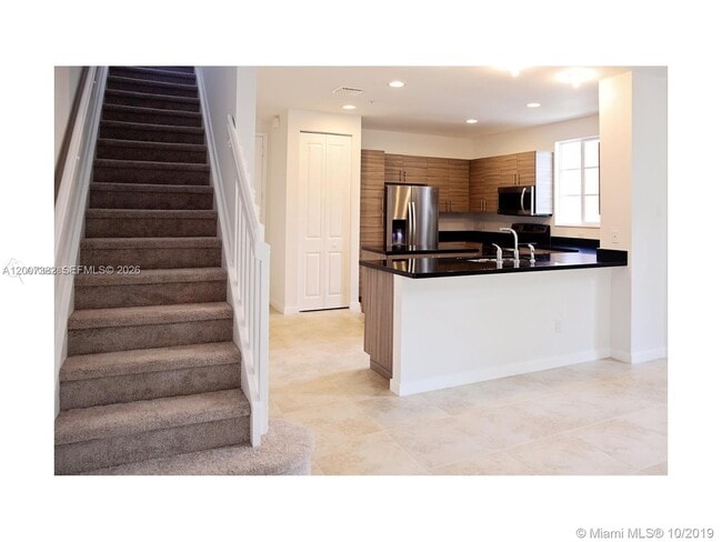 Building Photo - 2735 SW 81st Terrace