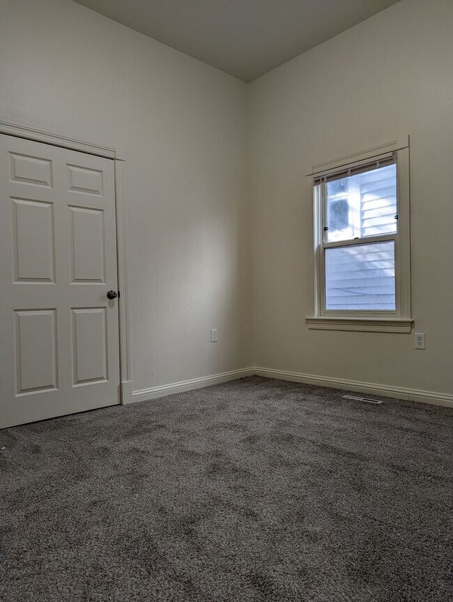 Photo - 1907 S 19th St Unit 1907