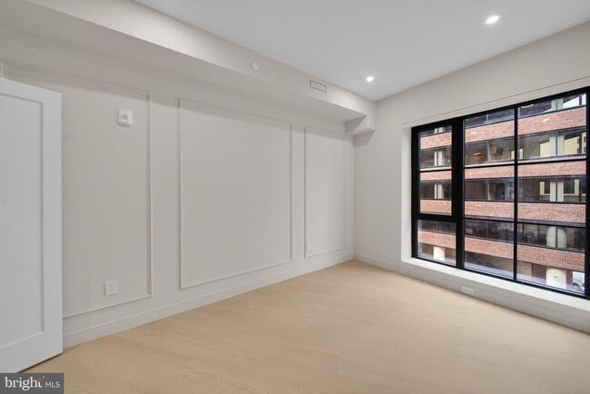 Photo - 2121 Ward Pl NW Unit 401