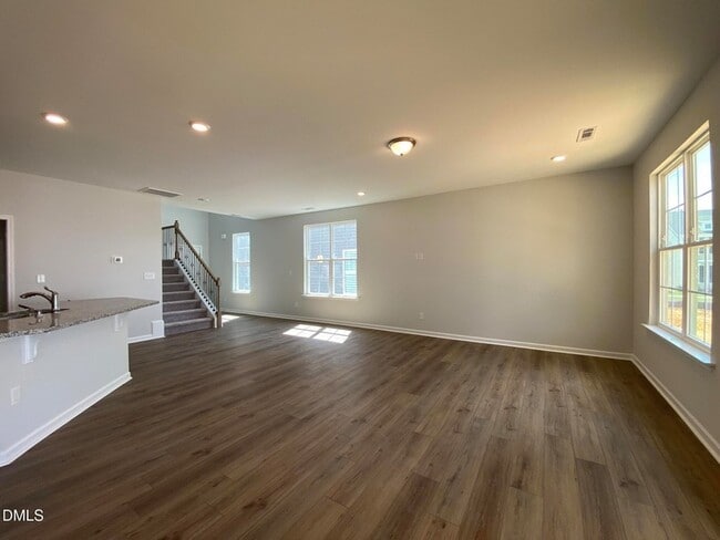 Photo - 17 Red Crabapple Ct