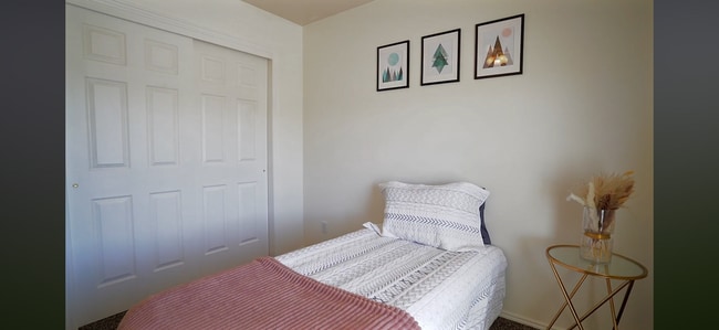 Photo - 5572 S 4075 W