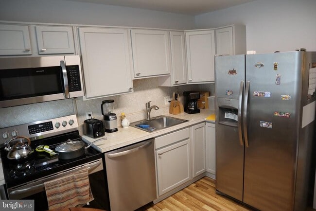 Photo - 10951 Amherst Ave
