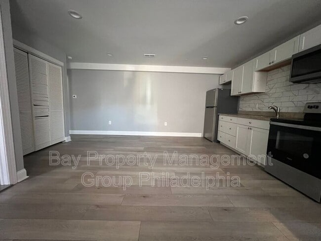 Photo - 5239 Jefferson St Unit 1