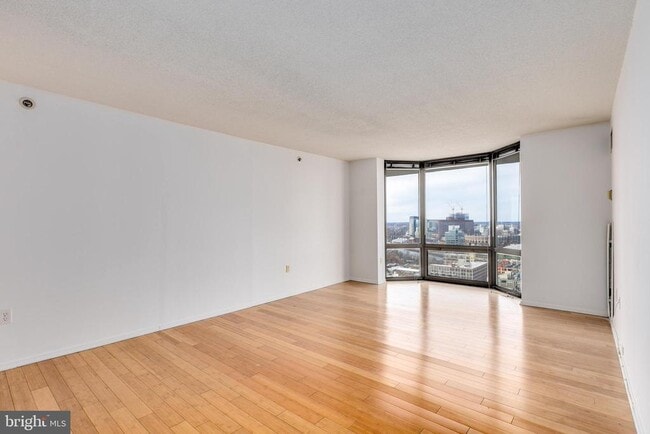 Photo - 2020 Walnut St Unit 29J