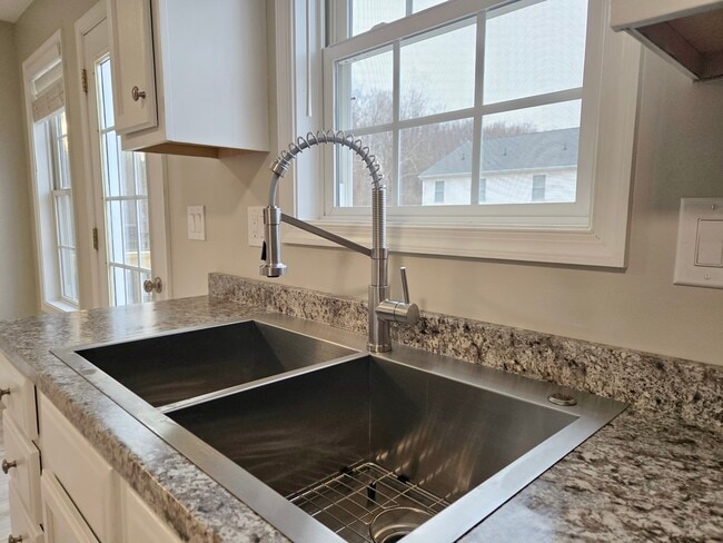 Photo - 3600 Old Forest Rd