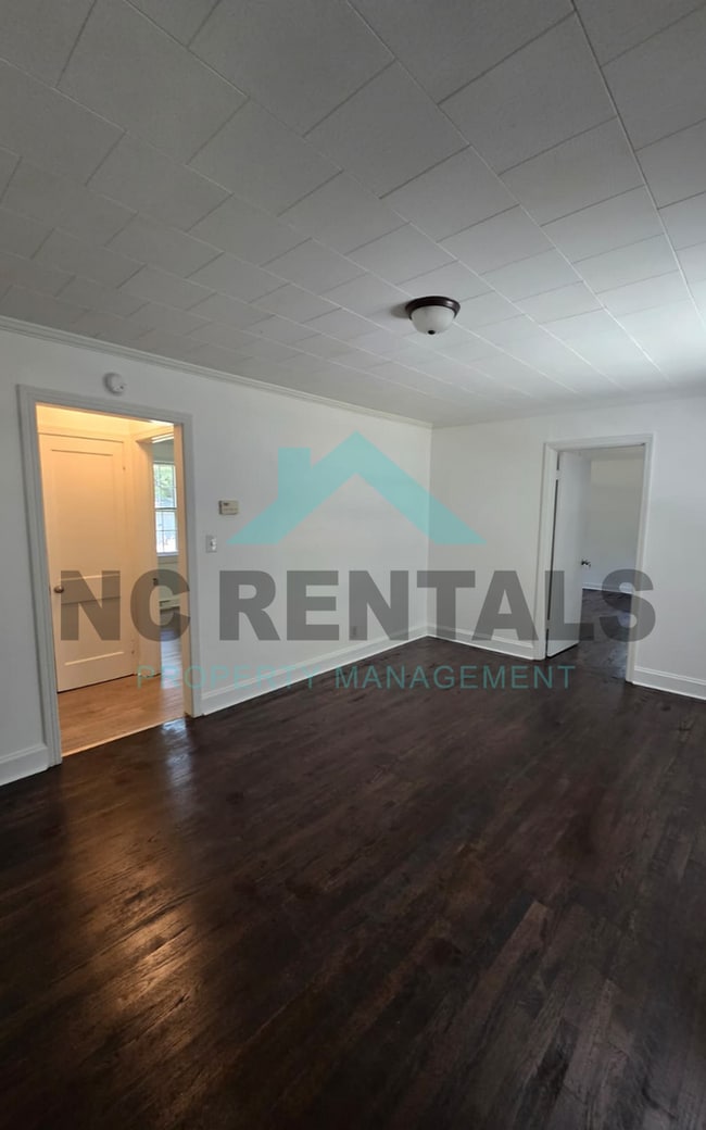 Photo - 1835 E Delaware Ave