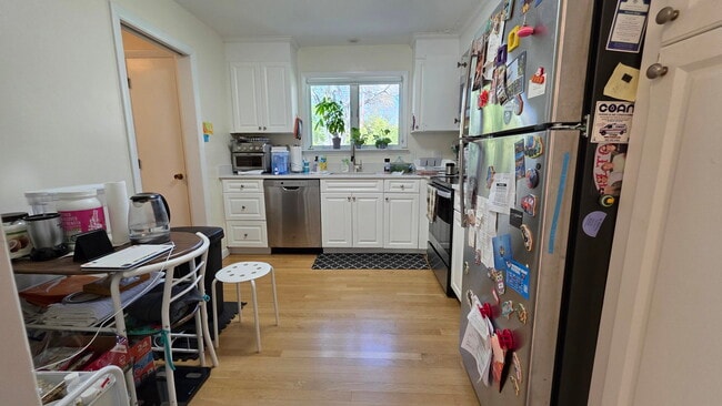Photo - 1017 W Roxbury Pkwy