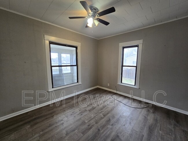 Photo - 214 Edwards St