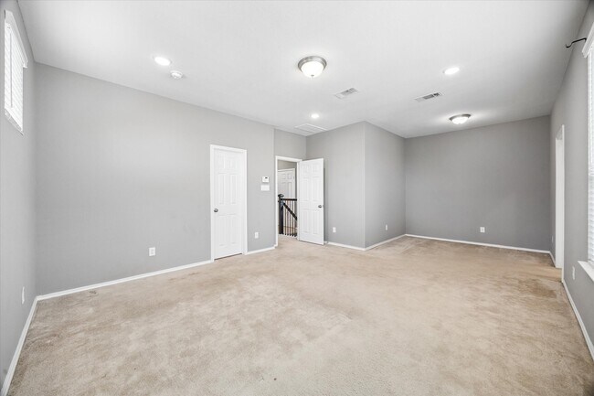 Photo - 8612 Cedardale Park Dr