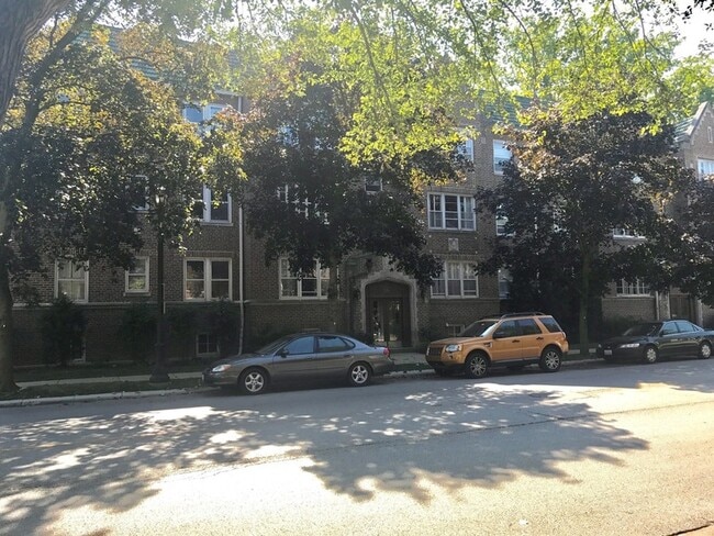 Building Photo - 1216 Central St Unit 3W
