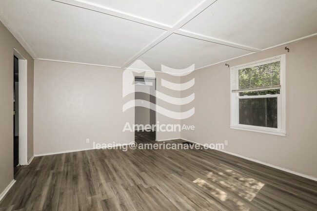 1202 McKinley Ave