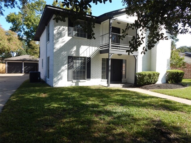 Photo - 22210 Provincial Blvd