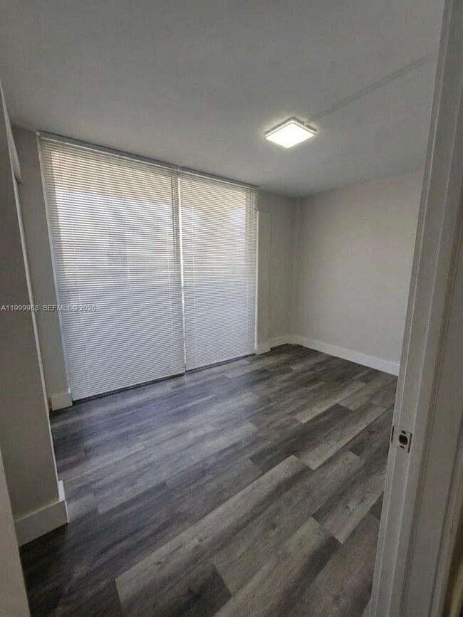 Photo - 16400 NE 17th Ave Unit 701