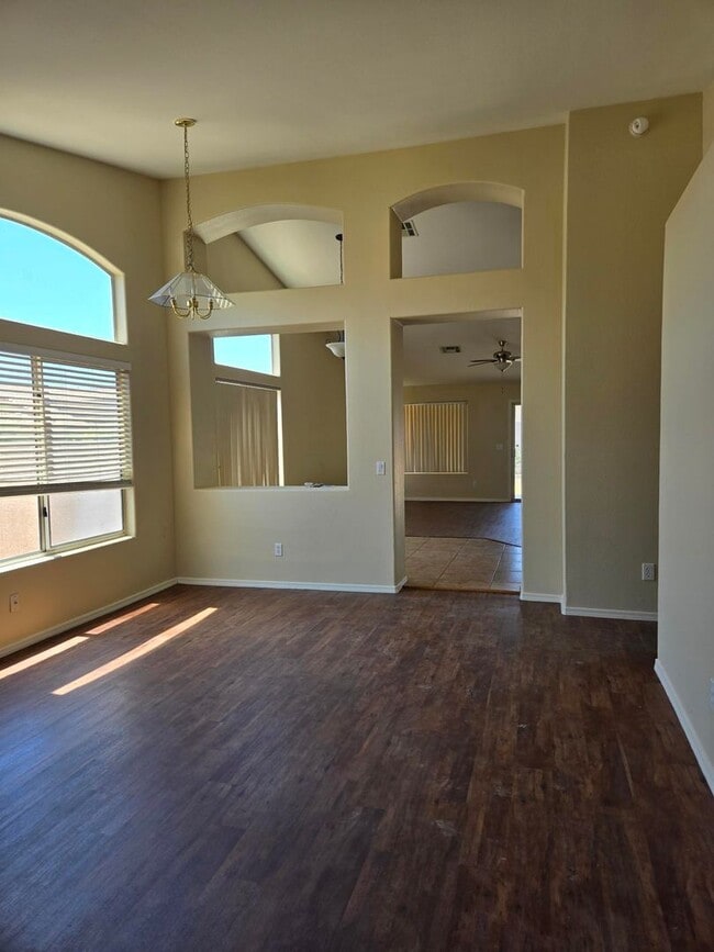 Building Photo - Four bedroom on corner with cul-de-sac