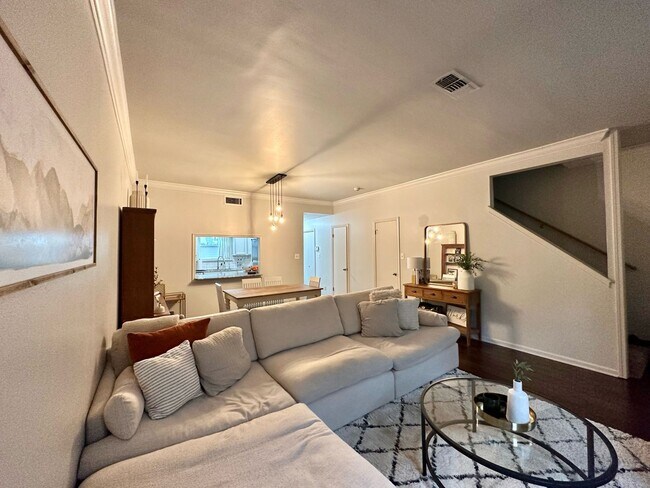 Photo - Townhome close to everything on Bayou Trace