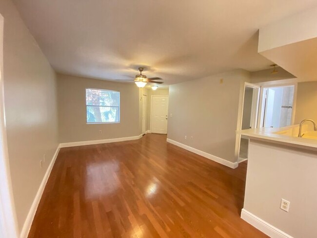 Photo - 3020 Parkway Blvd Condo Unit 303