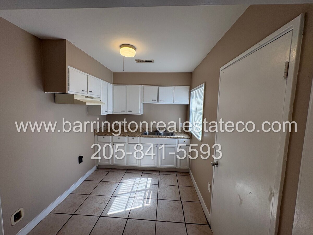 Photo - 1741 Grant Ave SW