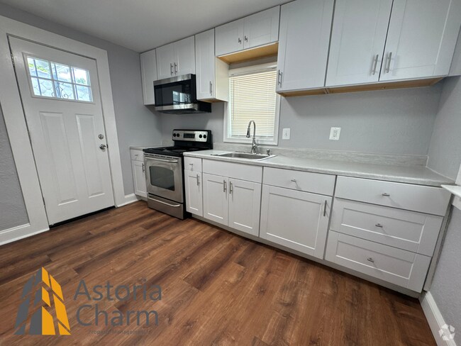 Building Photo - 2918 Ulman Ave Unit B Rental