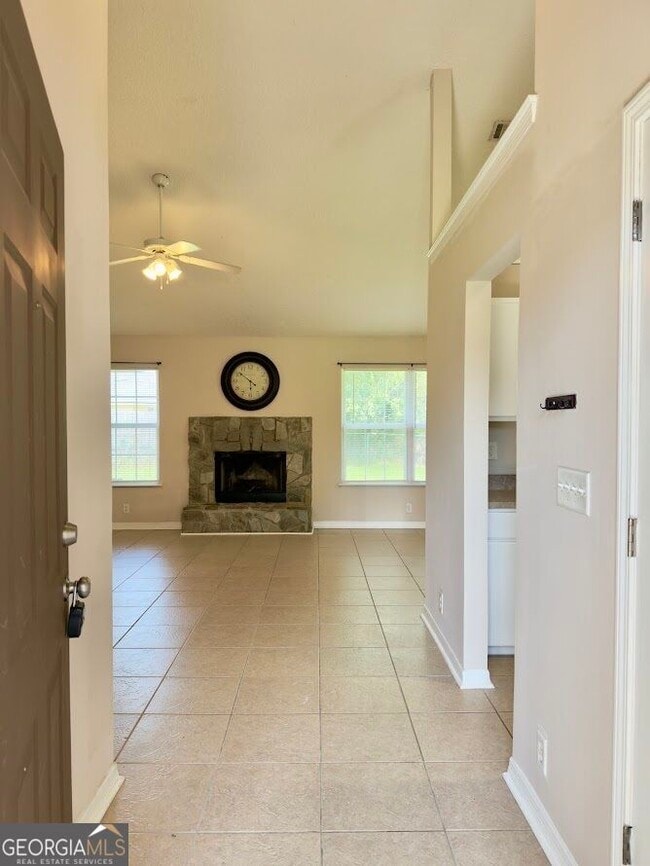 Photo - 105 Honeysuckle Rd
