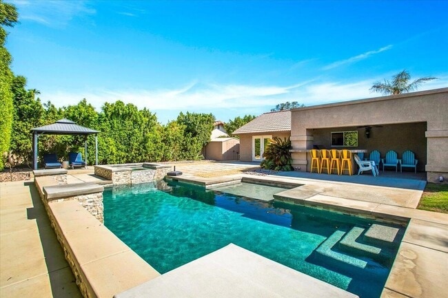 Photo - 78940 Runaway Bay Dr