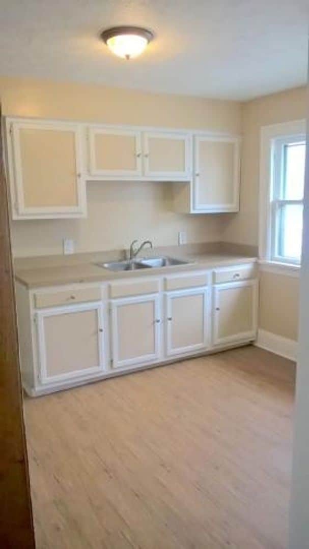 Photo - 3421 E 143rd St Unit 2