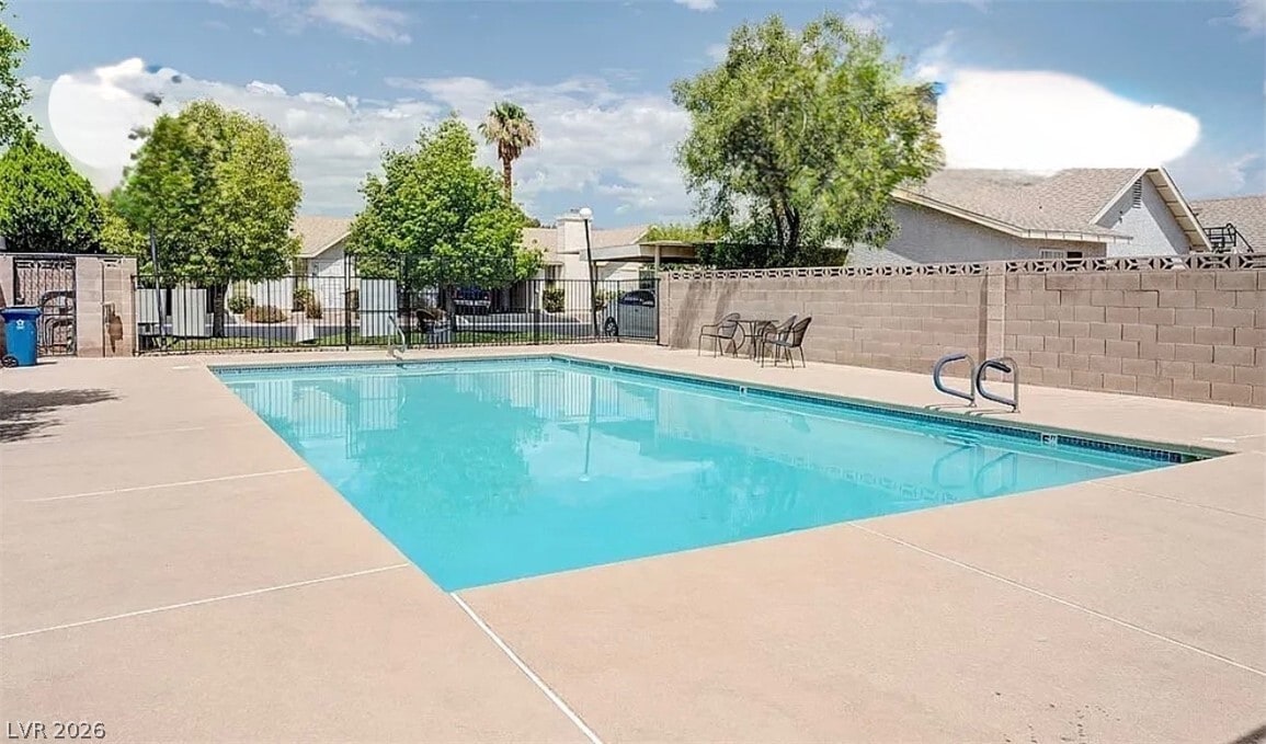 Photo - 601 Jonathan Glen Way
