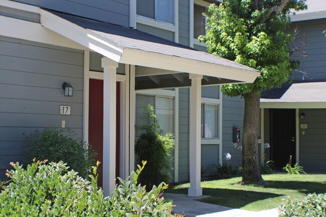 Del Pine Terrace
