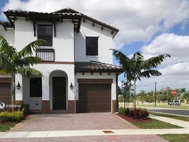 Building Photo - 8878 NW 103rd Ave Rental